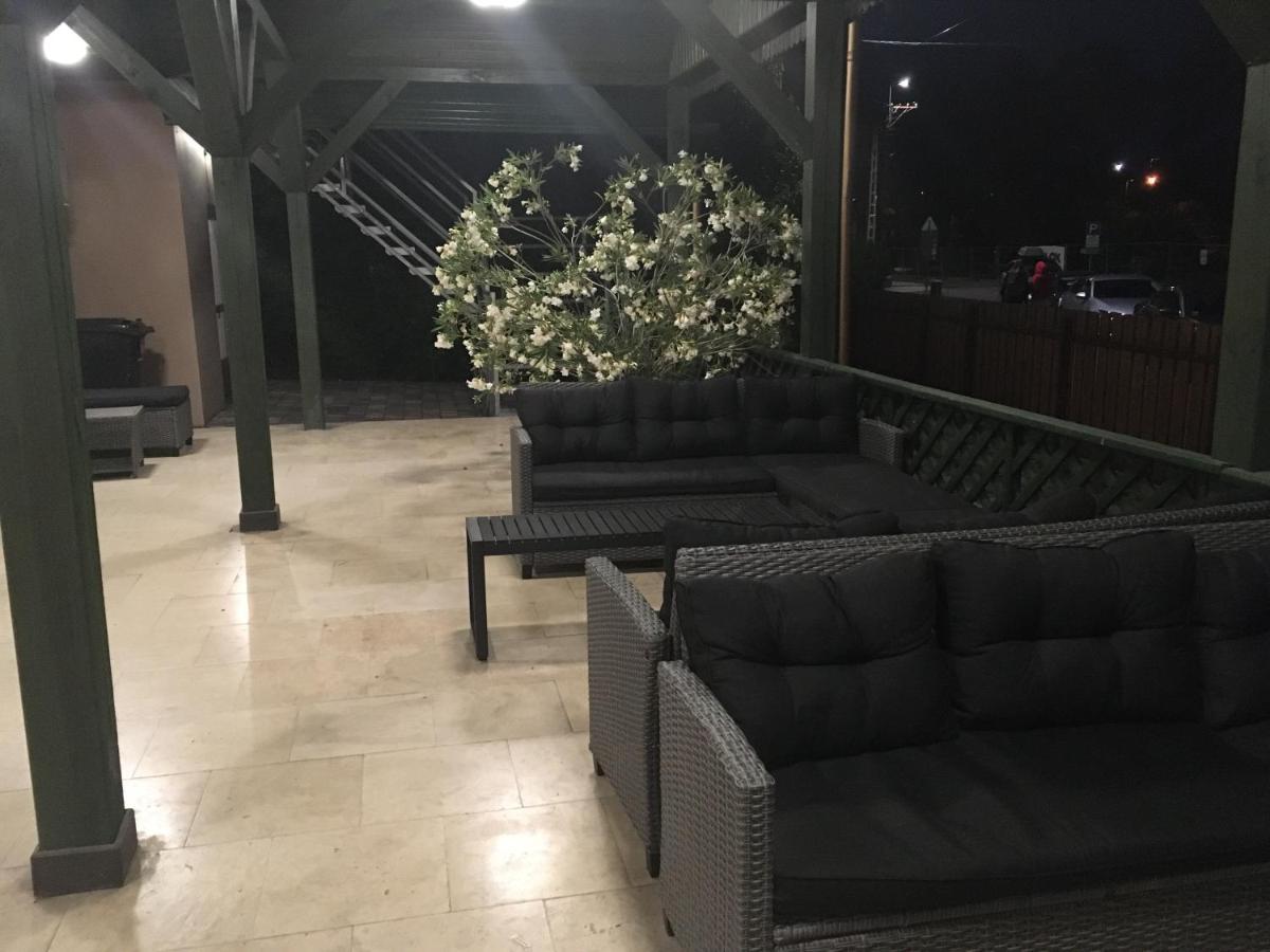 Fenyves Hotel 鲍洛通费尼韦什 外观 照片